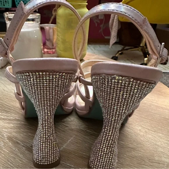BETSEY JOHNSON Pink Pacey Heels US 7 Strappy Heel Crystal Embellished 90s RARE - Picture 11 of 11